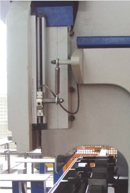 CNC-Abkantpresse (4)