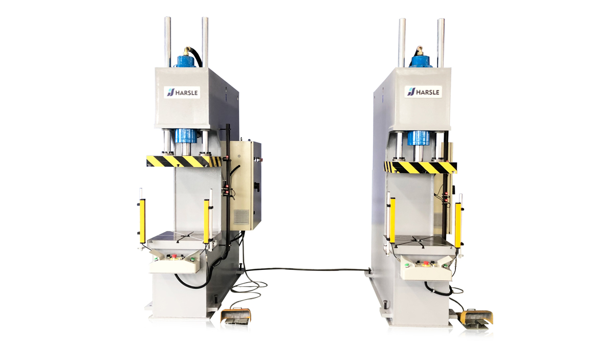 Einführung einer einspaltigen hydraulischen Pressmaschine